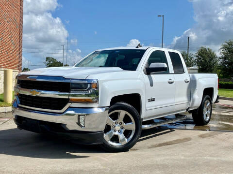 2017 Chevrolet Silverado 1500 for sale at AUTO DIRECT in Houston TX