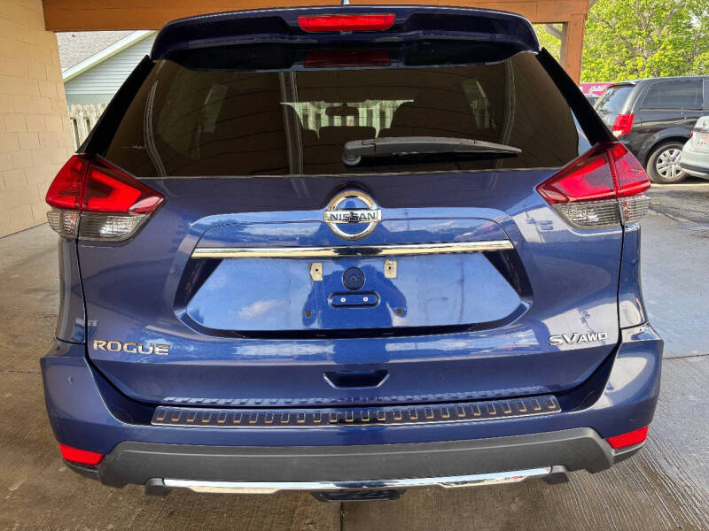 2017 Nissan Rogue SV