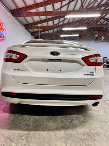 2013 Ford Fusion Hybrid SE