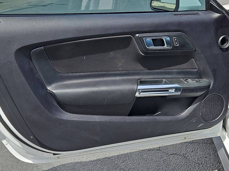 2019 Ford Mustang EcoBoost
