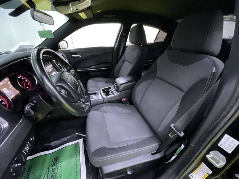 2018 Dodge Charger SXT