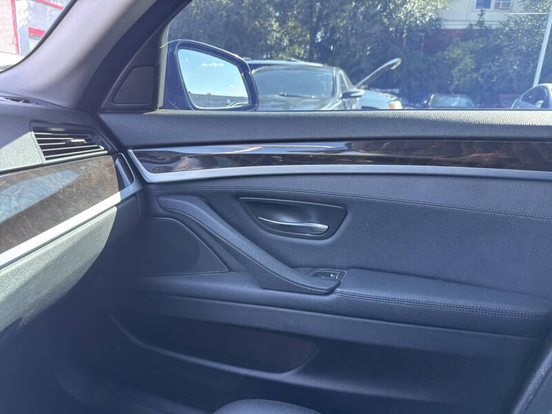 2016 BMW 5 Series 528i xDrive