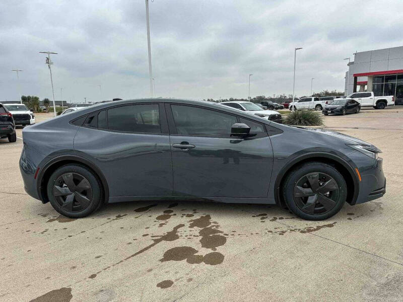 2026 Toyota Prius LE
