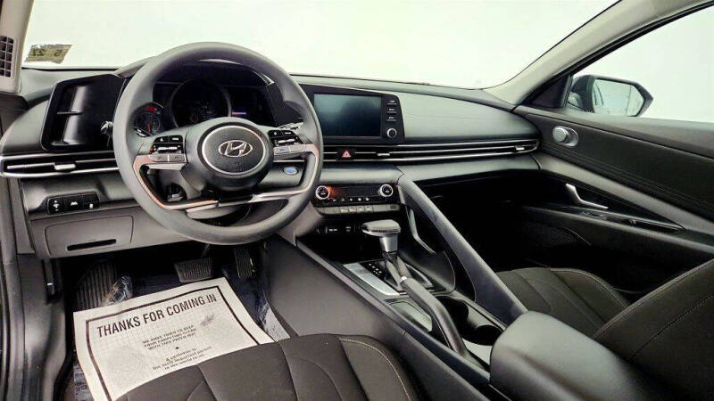 2022 Hyundai Elantra