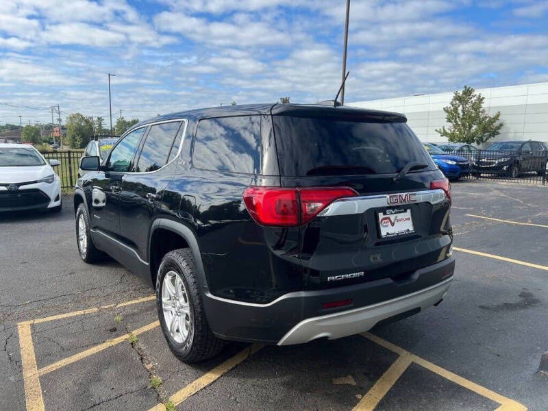 2017 GMC Acadia SLE-1
