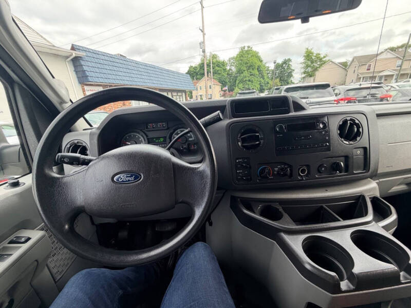 2014 Ford E-Series