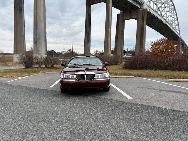 2000 Lincoln Town Car Executive