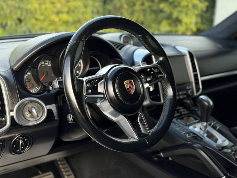 2017 Porsche Cayenne Turbo