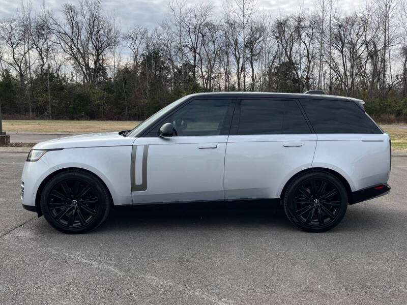 2025 Land Rover Range Rover P400 SE