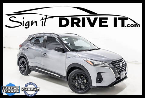 2022 Nissan Kicks SR