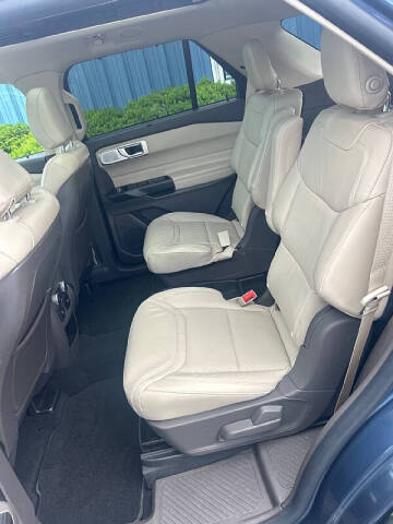 2020 Ford Explorer Platinum