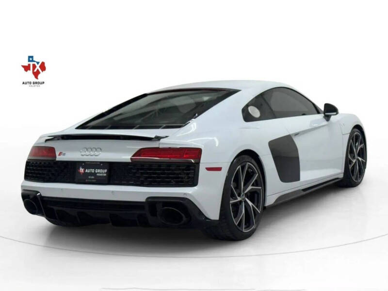 2022 Audi R8 5.2 V10 performance