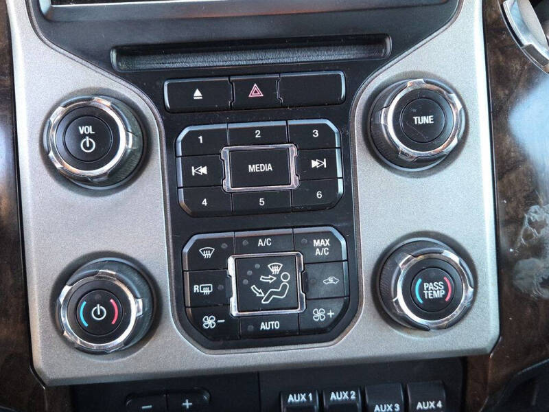 2015 Ford F-350 Super Duty Lariat