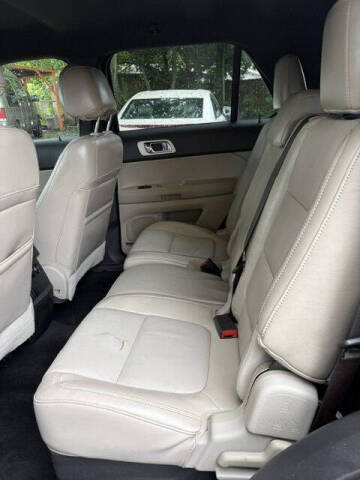 2011 Ford Explorer XLT