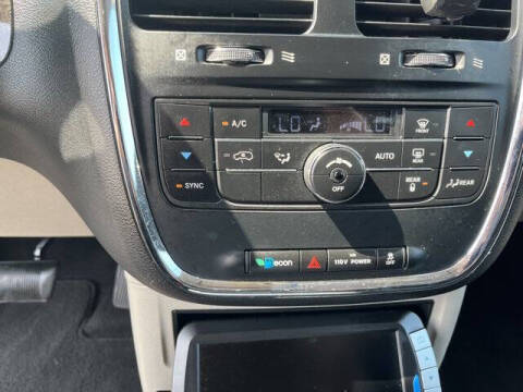 2012 Dodge Grand Caravan Crew