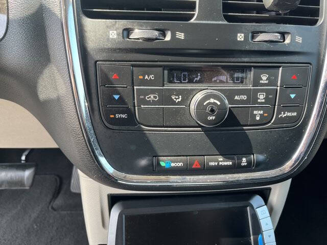 2012 Dodge Grand Caravan Crew
