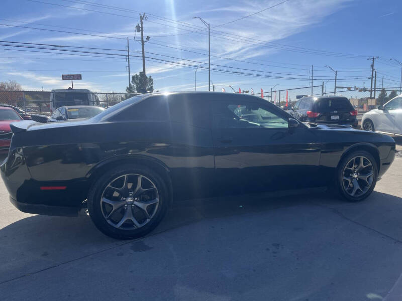 2019 Dodge Challenger SXT
