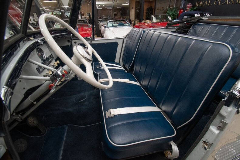 1950 Willys Jeepster