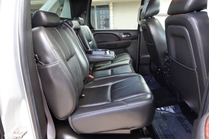 2012 Chevrolet Avalanche LT
