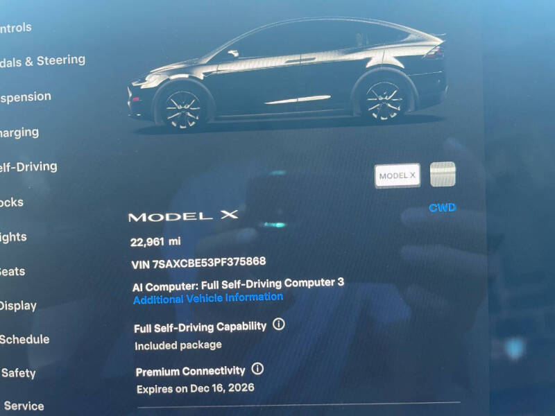 2023 Tesla Model X Standard Range