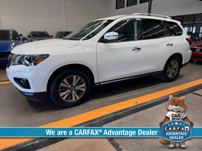 2020 Nissan Pathfinder SV