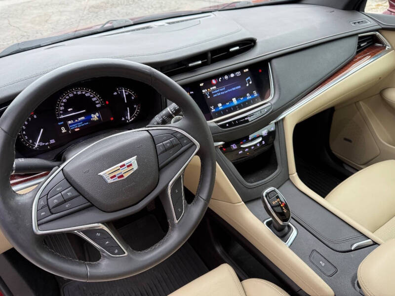 2017 Cadillac XT5 Luxury