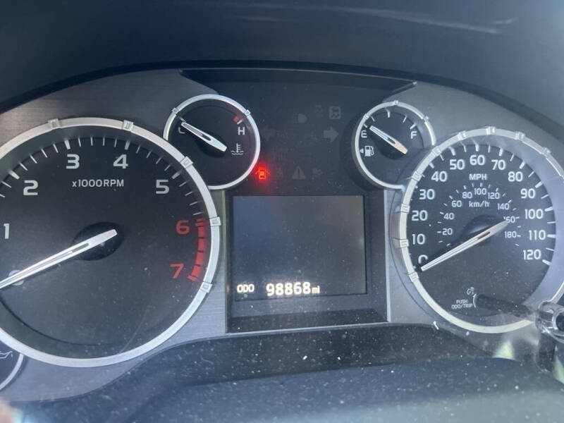 2017 Toyota Tundra SR5