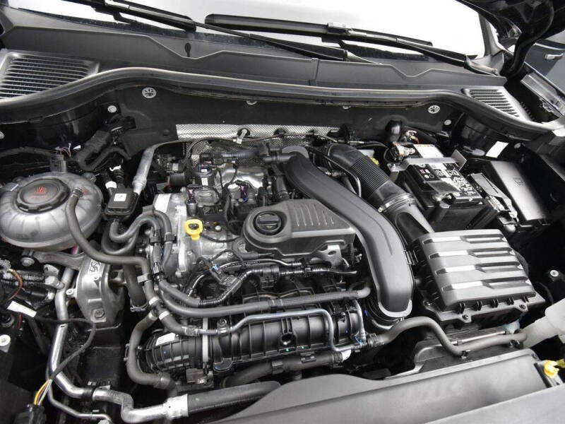 2024 Volkswagen Taos SE 4Motion