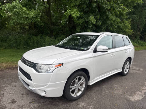 2014 Mitsubishi Outlander SE