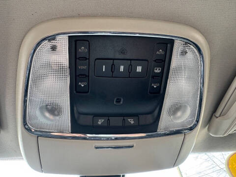 2017 Chrysler 300 Limited