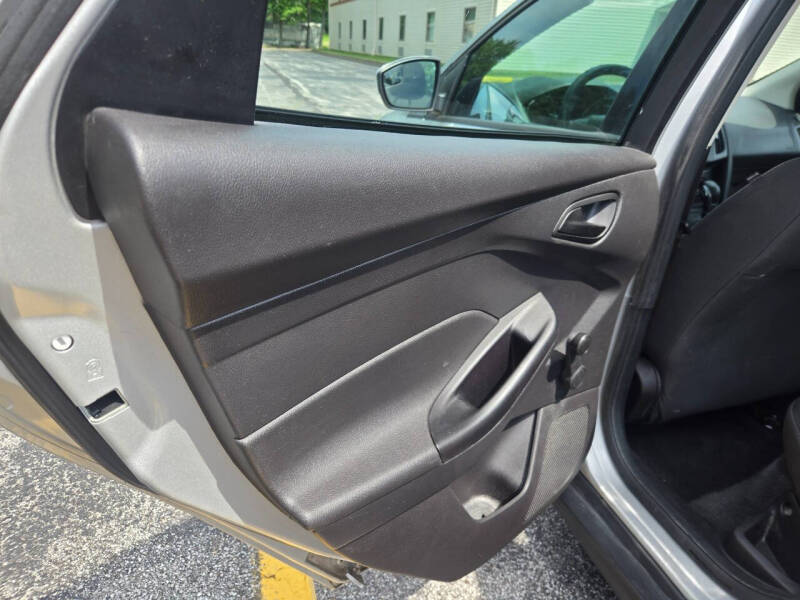 2012 Ford Focus S