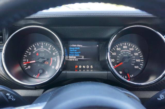 2016 Ford Mustang V6