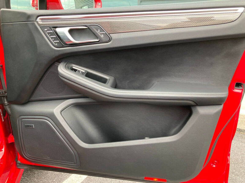 2024 Porsche Macan GTS