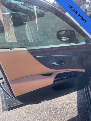 2025 Lexus ES 350
