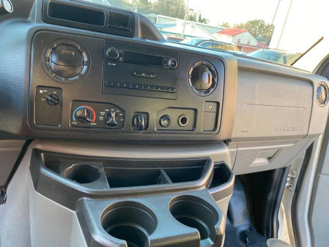 2014 Ford E-Series E-150