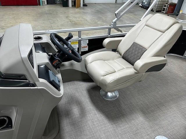 2024 Sun Tracker Sportfish 22 XP3