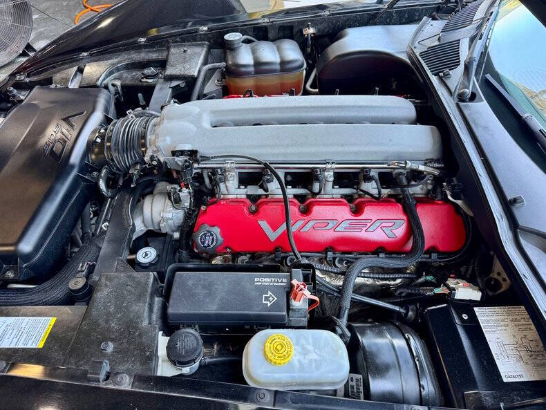 2004 Dodge Viper SRT-10