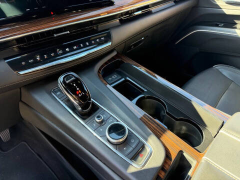 2023 Cadillac Escalade ESV Premium Luxury