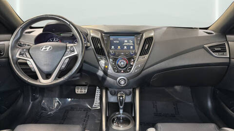 2017 Hyundai Veloster