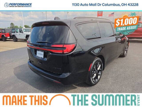2027 Chrysler Pacifica Limited