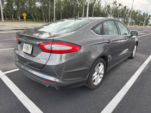2013 Ford Fusion SE