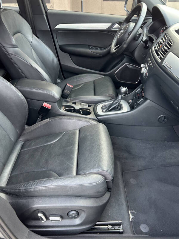 2016 Audi Q3 2.0T quattro Prestige