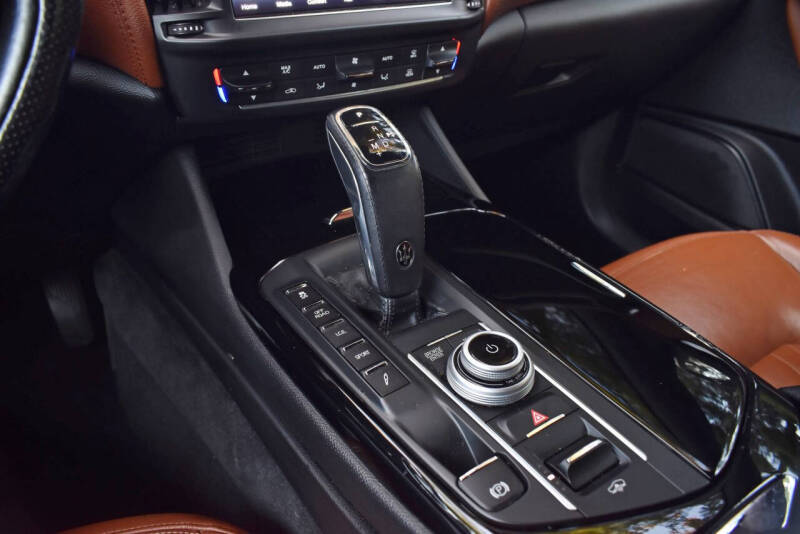 2021 Maserati Levante