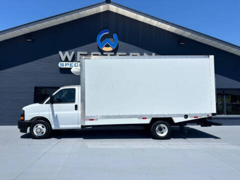 2024 Chevrolet Express Reefer Van