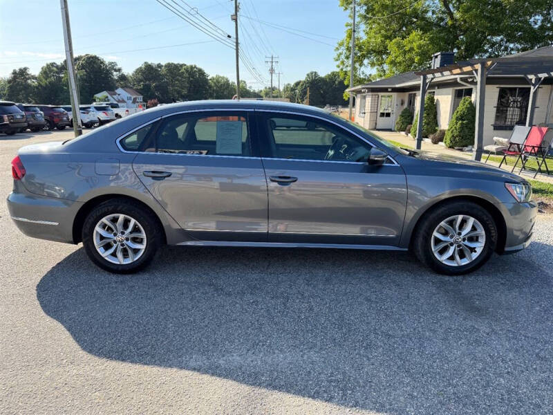 2017 Volkswagen Passat 1.8T S