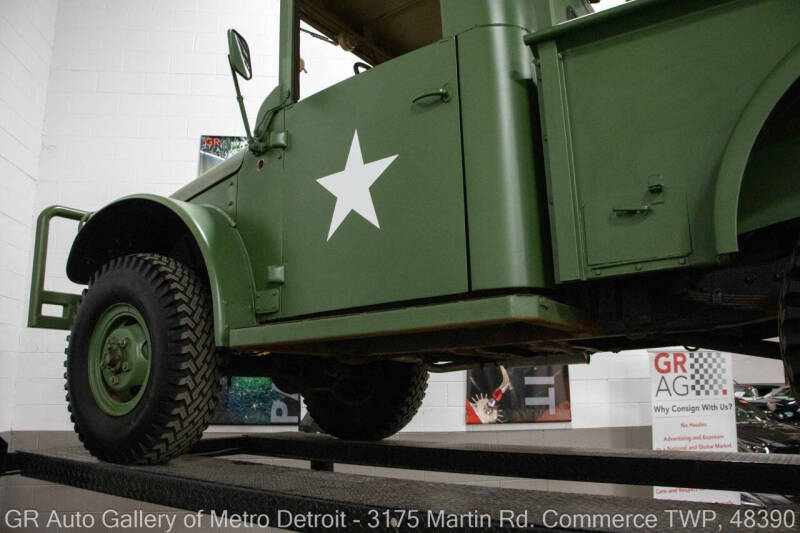1963 Dodge M37