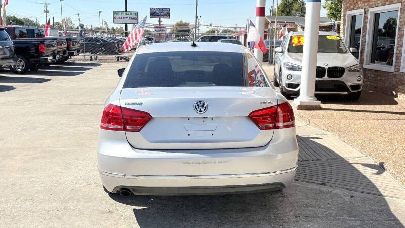 2015 Volkswagen Passat 1.8T SE