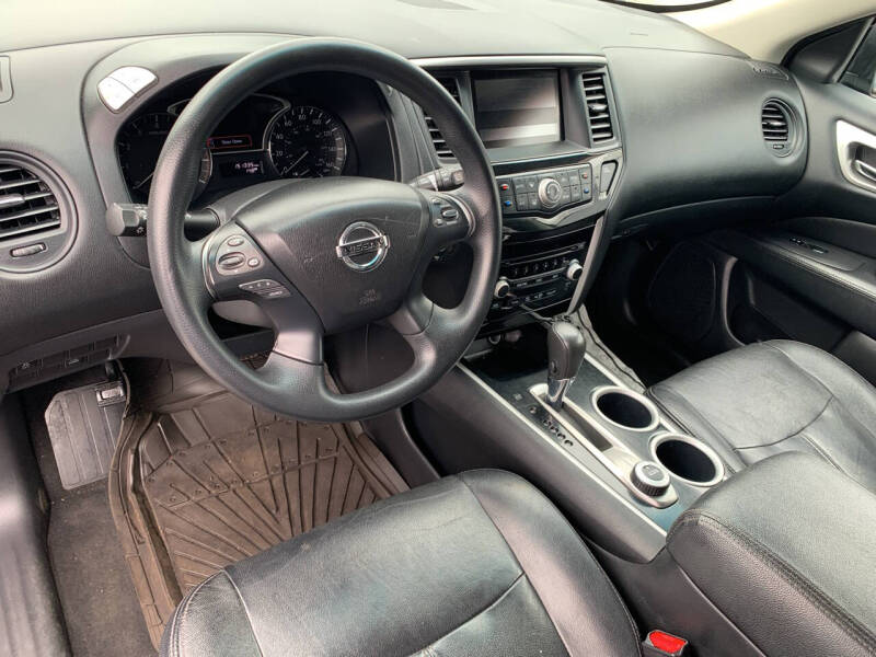 2013 Nissan Pathfinder Platinum