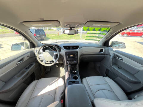 2017 Chevrolet Traverse LT