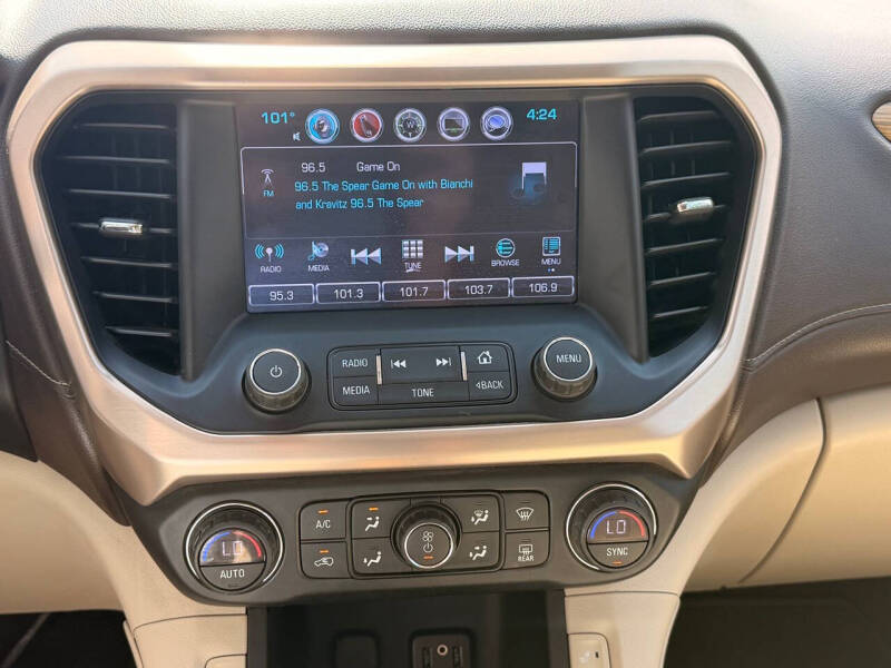 2017 GMC Acadia Denali